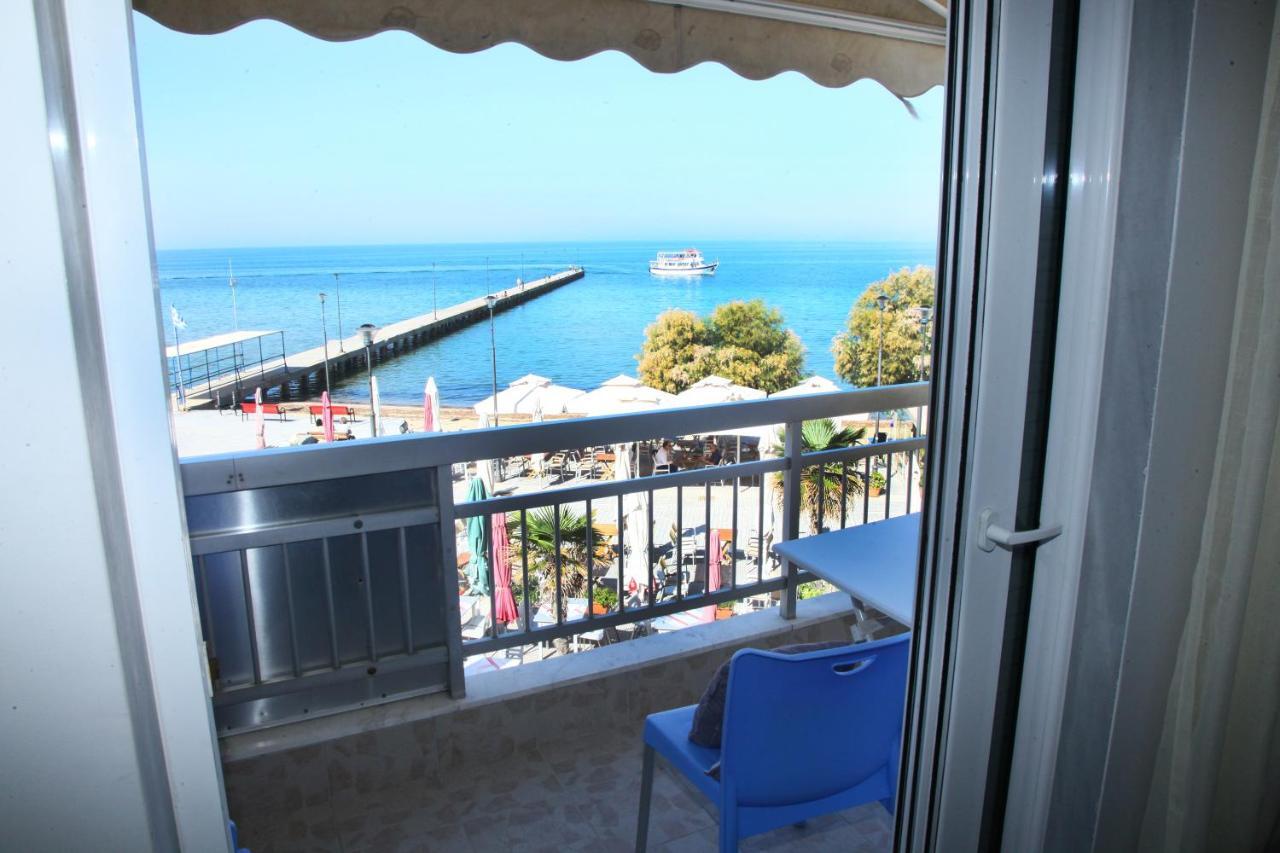 Vento Di Mare Apartment Peraia  Exterior photo
